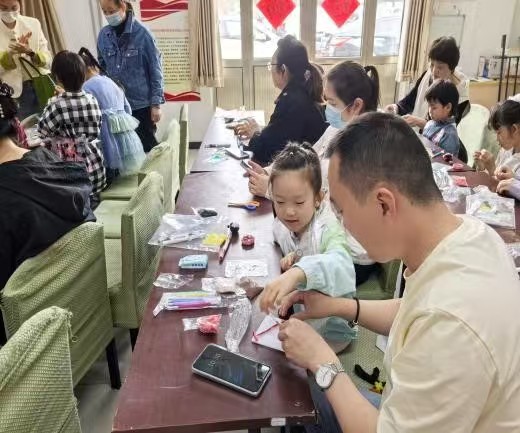 西黃新村新時代文明實踐站：哪吒黏土樂無窮